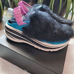 Ugg Fluffy Runners